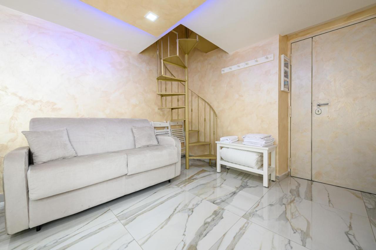 La Magnifica Napoli Apartments Gold House Екстер'єр фото